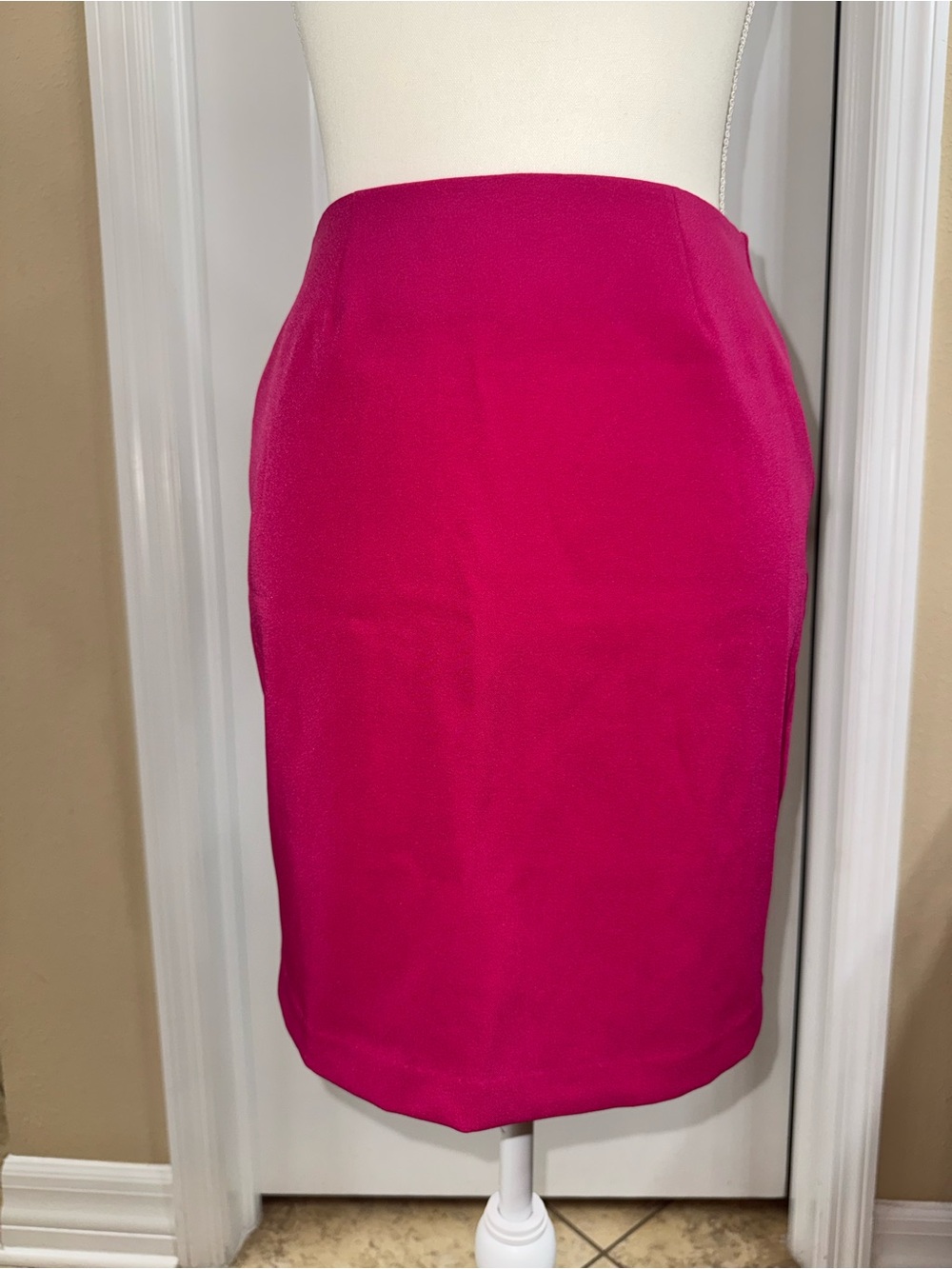 Fuchsia Pencil Skirt – Women’s Sleek Work & Event Skirt